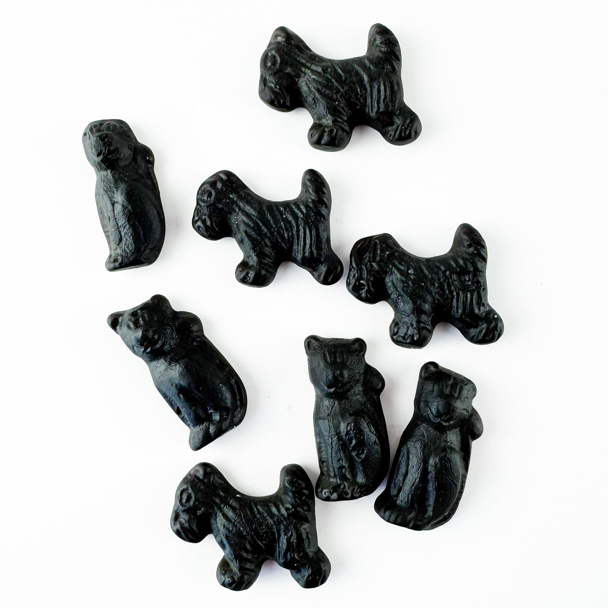 RJs Black Cats and Dogs Licorice
