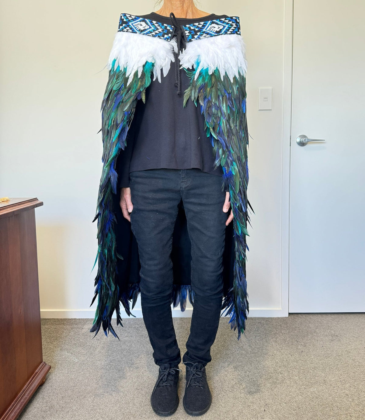 Beautiful Paua Blue Māori Korowai Full Length Cloak - ShopNZ