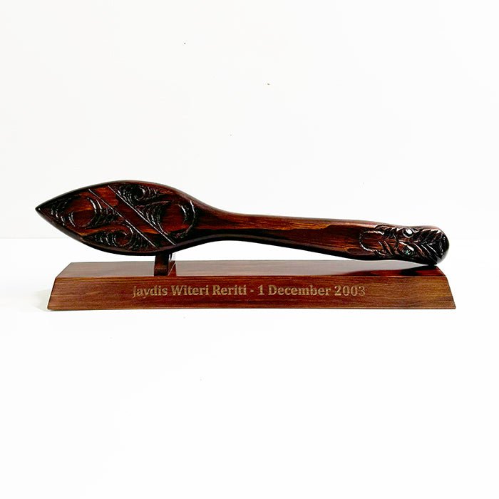 Carved Maori Waka Hoe Paddle - ShopNZ