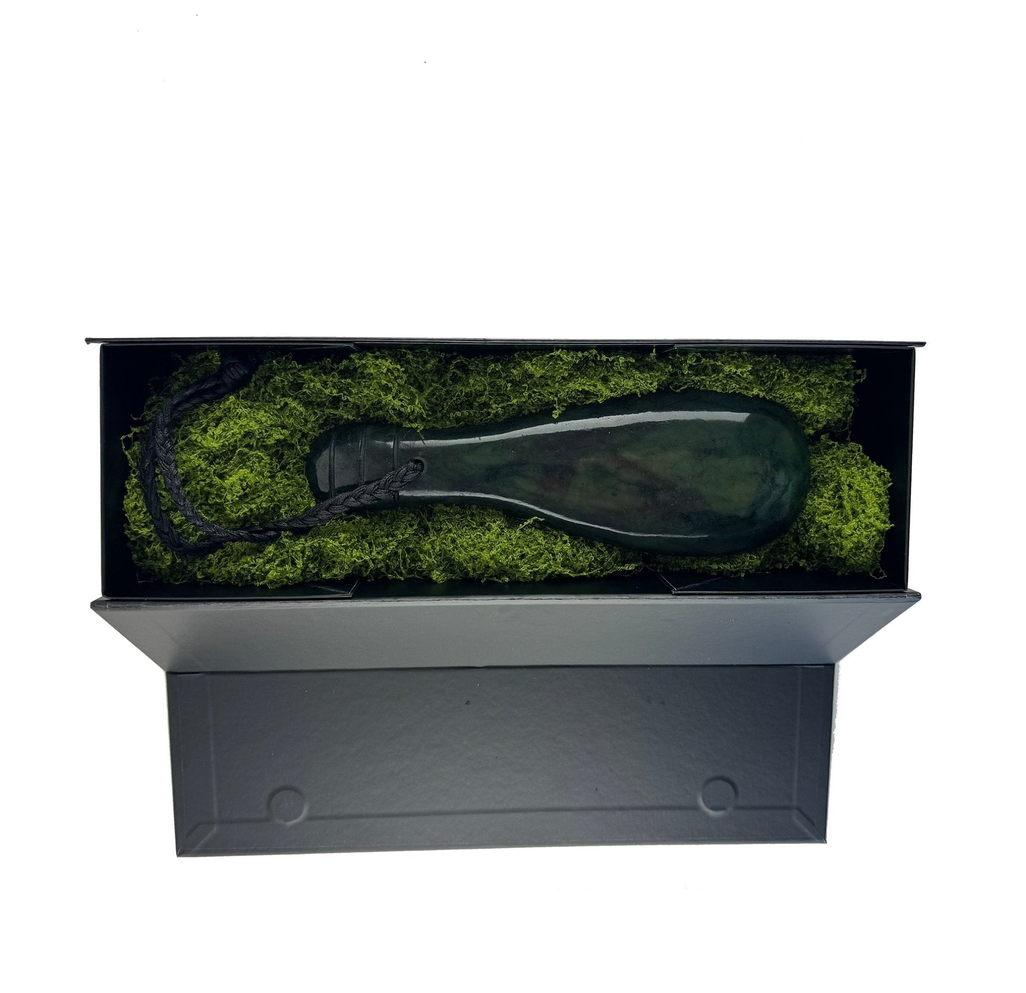 Large 23cm NZ Māori Greenstone Mere (Optional Gift Boxes Stand and Engraving) - ShopNZ
