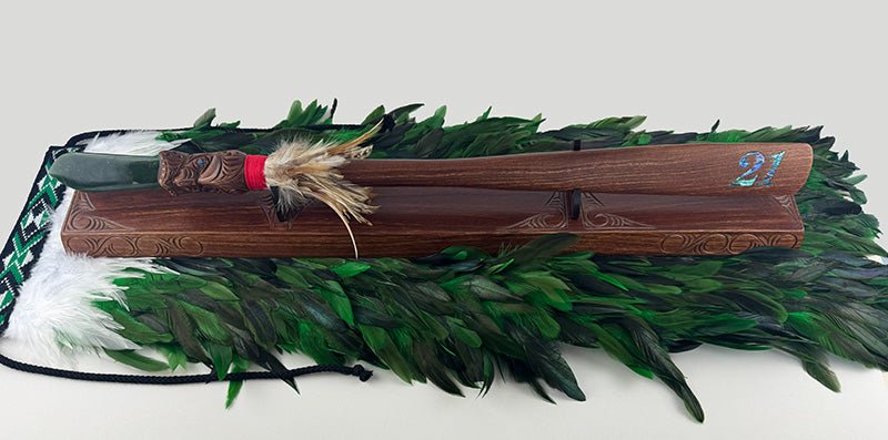 Maori Korowai to Cover Taiaha on Stand - ShopNZ