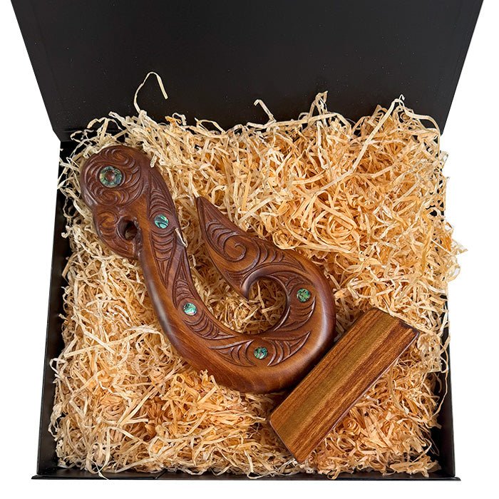 Matau Hook NZ Maori Trophy - ShopNZ