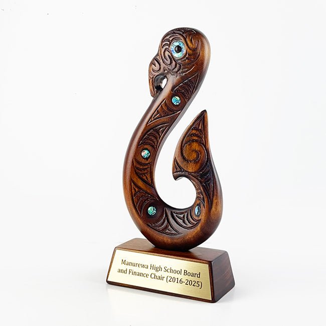 Matau Hook NZ Maori Trophy - ShopNZ