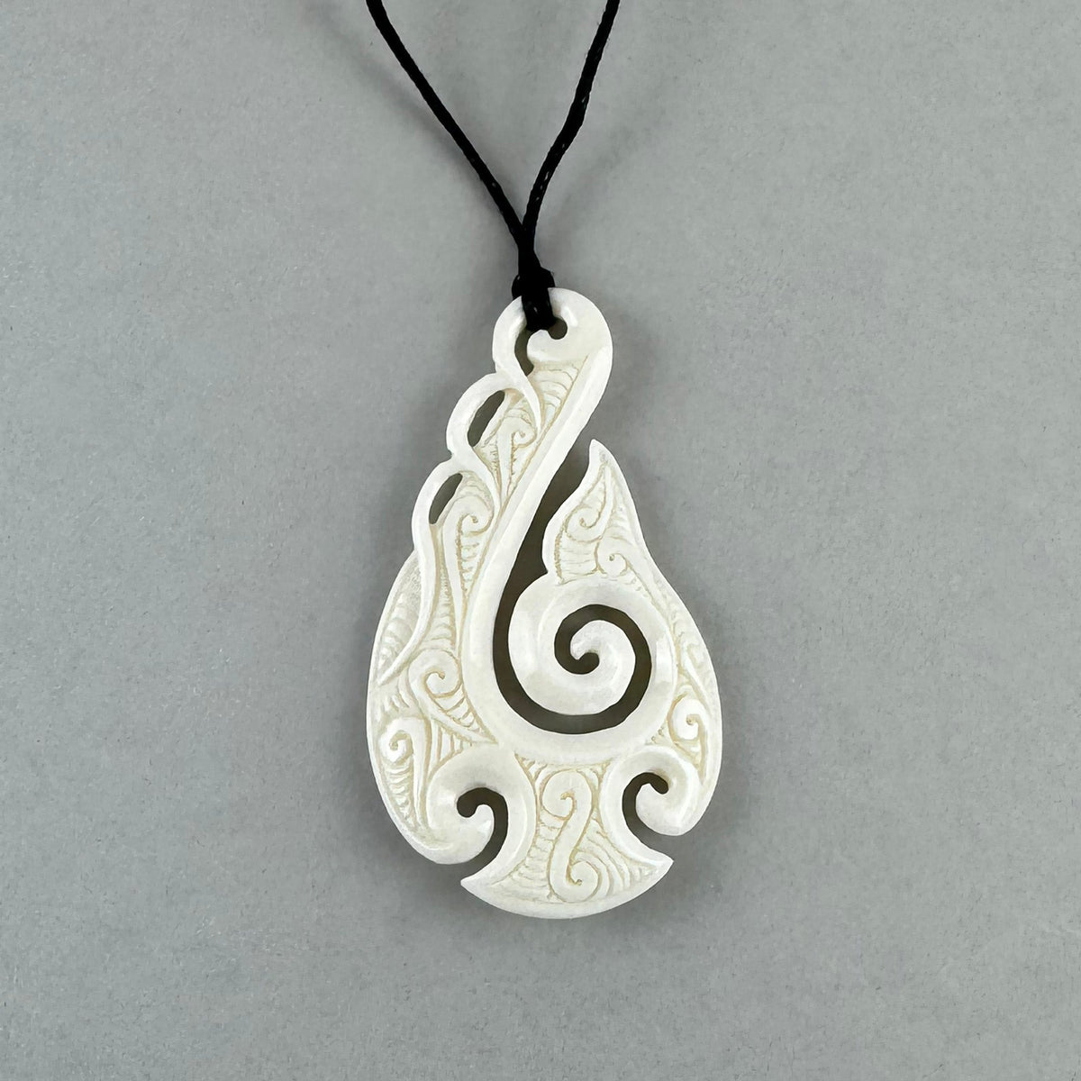 NZ Maori Large Bone Fish Hook Necklace - ShopNZ