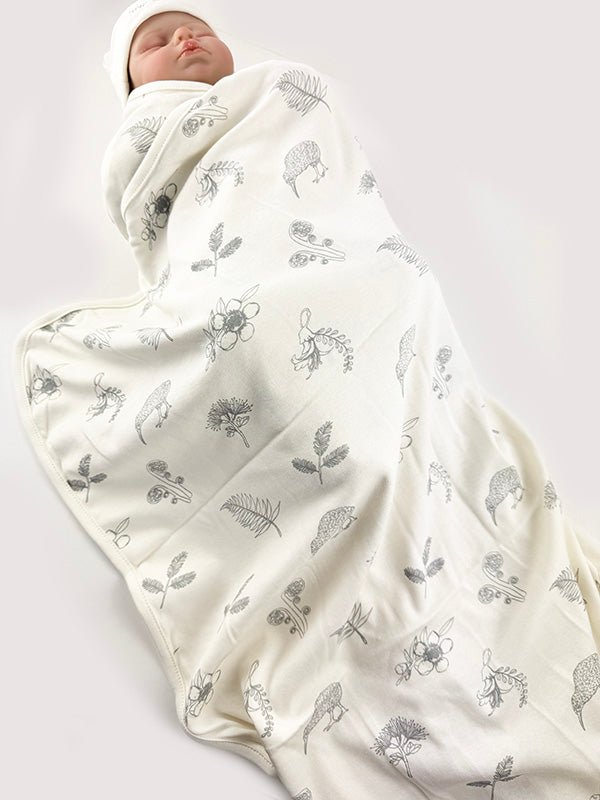 Souvenir Newborn Baby Romper Set Blanket and Kiwi Toy Gift Box - ShopNZ