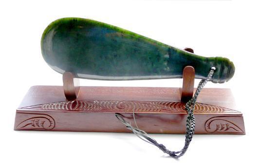 Mere Pounamu