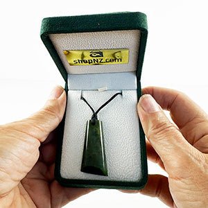 How to Look After Greenstone Jewellery - ShopNZ
