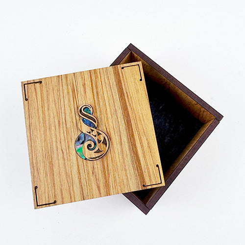 Square Rimu Maori Love Twist Jewellery Box