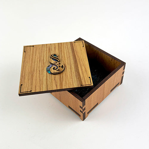 Square Rimu Maori Love Twist Jewellery Box