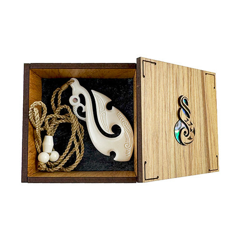 Square Rimu Maori Love Twist Jewellery Box