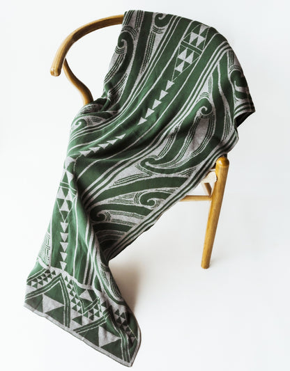 Maori Blanket Paraikete - Green and Grey Kotahitanga Throw