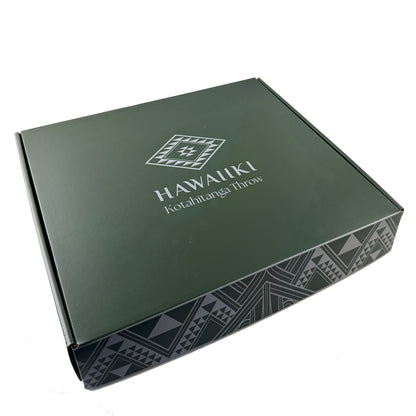 Maori Blanket Paraikete - Green and Grey Kotahitanga Throw