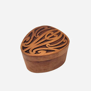 Maori Rimu Ring Box - Papa Huia Iti Puhoro - ShopNZ