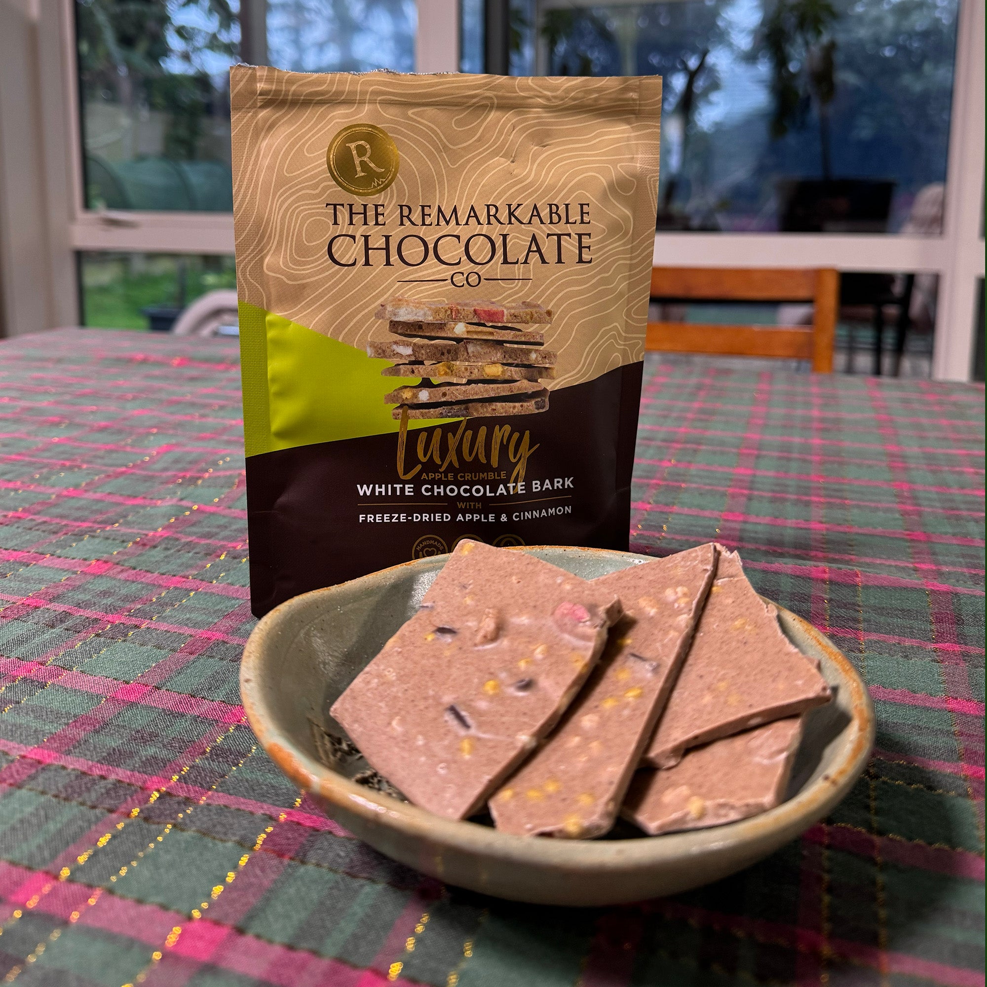 The Remarkable Chocolate Co Apple Crumble White Chocolate Bark