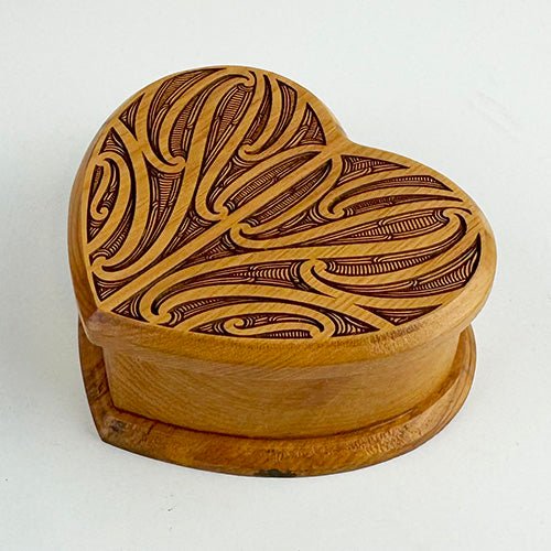 Beautiful Heart Shaped Engraved Maori Rimu Box - ShopNZ