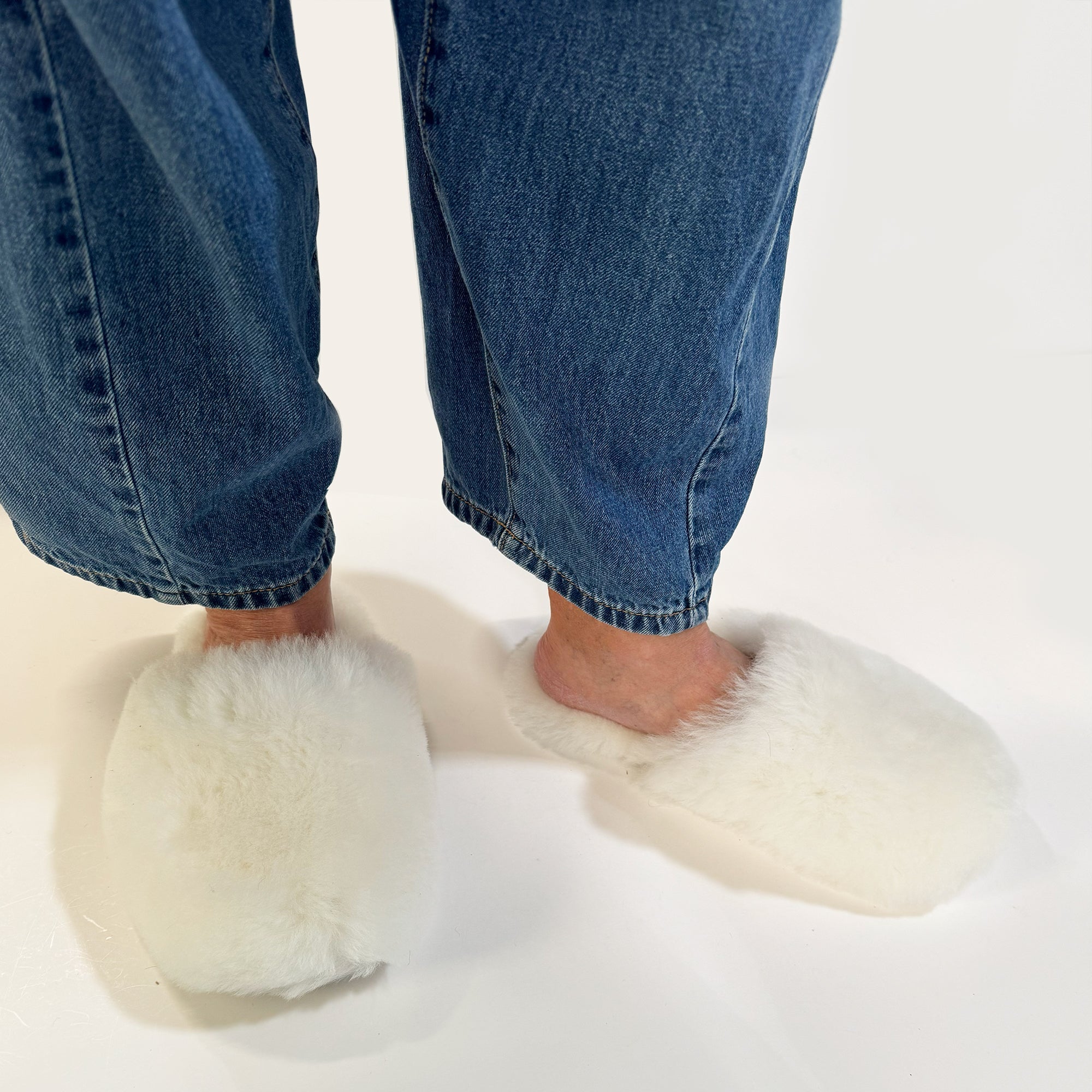 Cosy NZ Sheepskin Bedroom Scuff Slippers - ShopNZ