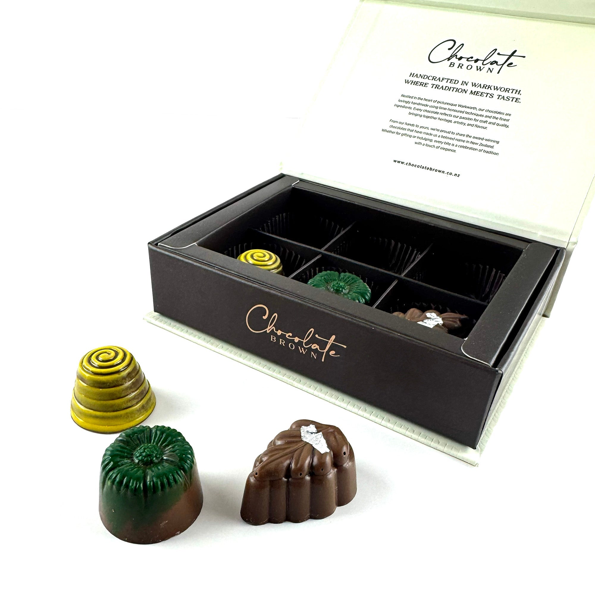 Exquisite Boxed Flavours of NZ Chocolates -Manuka Honey Kiwifruit Feijoa - ShopNZ