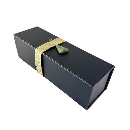 Large 23cm NZ Māori Greenstone Mere (Optional Gift Boxes Stand and Engraving) - ShopNZ