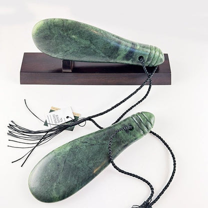 Large 27cm Ngai Tahu Greenstone Mere - ShopNZ