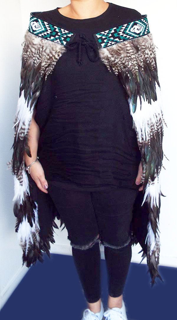 Maori Feather Korowai - White Jade Mottled Stripe - ShopNZ