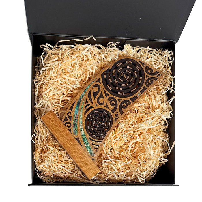 Maori Waka Canoe Stern Leadership Trophy - ShopNZ