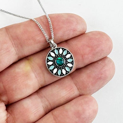 Pretty NZ Paua Shell Daisy Necklace - ShopNZ