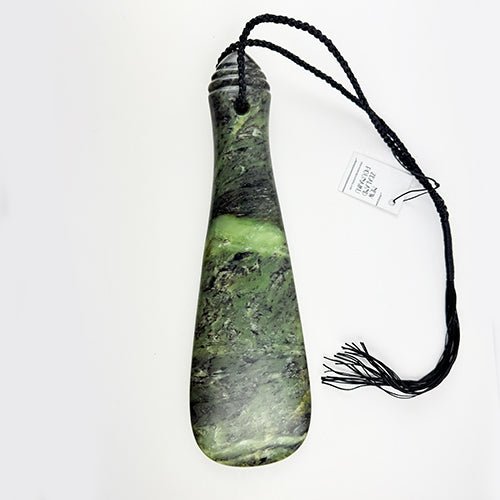 Stunning Full Size 34.5cm Ngai Tahu Greenstone Mere - ShopNZ