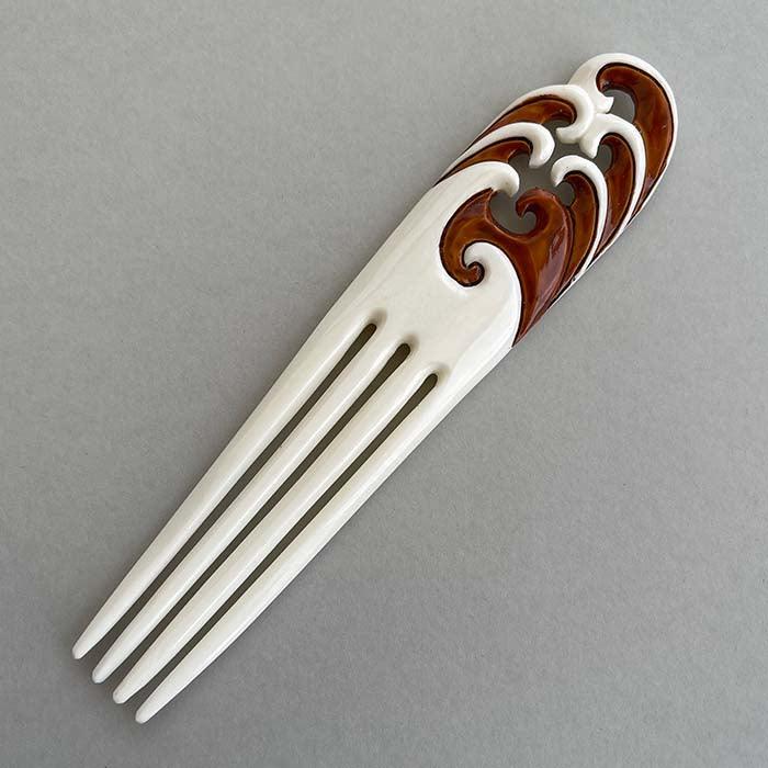 Maori Bone Heru Comb with Contrast Stained Koru - ShopNZ