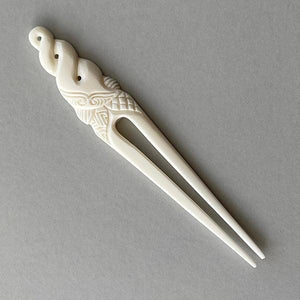 Maori Bone Heru Comb with Pikorua Double Twist - ShopNZ