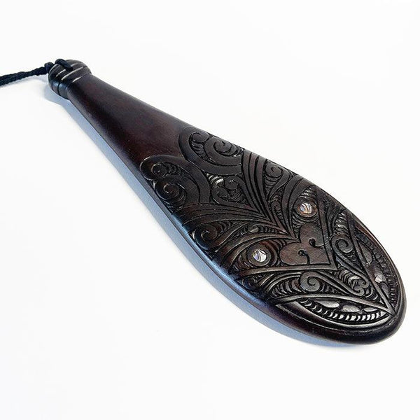 New Zealand製 マオリの木彫りPATU(武器) New Zealand製 マオリの木彫りPATU(武器) - メルカリ